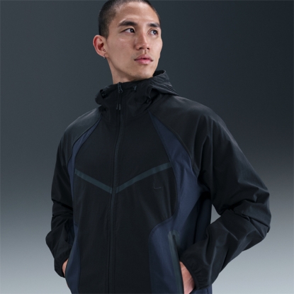 Nike Dri-Fit Tech Windrunner